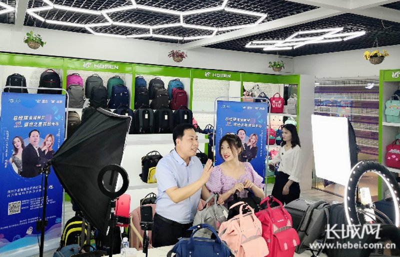 电商平台如何革新家居购物体验